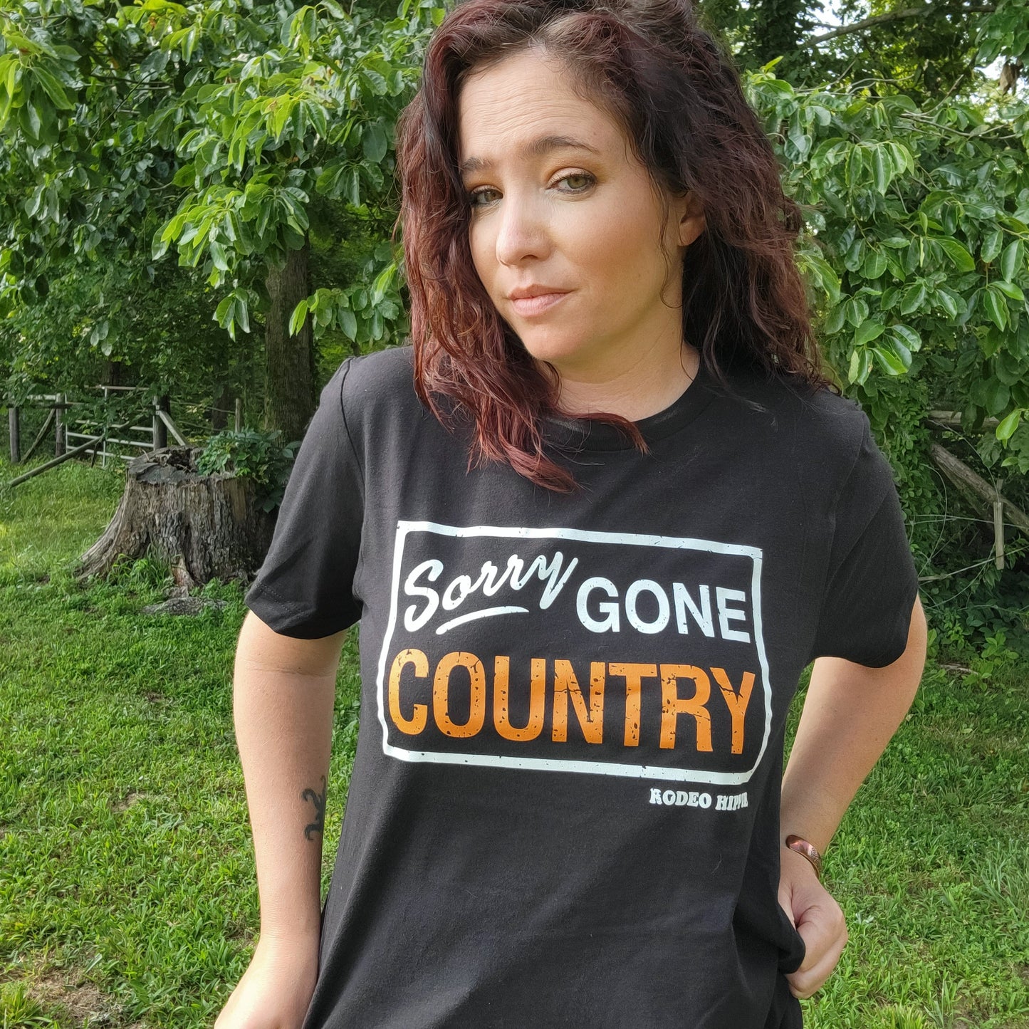 Désolé Gone Country Tee