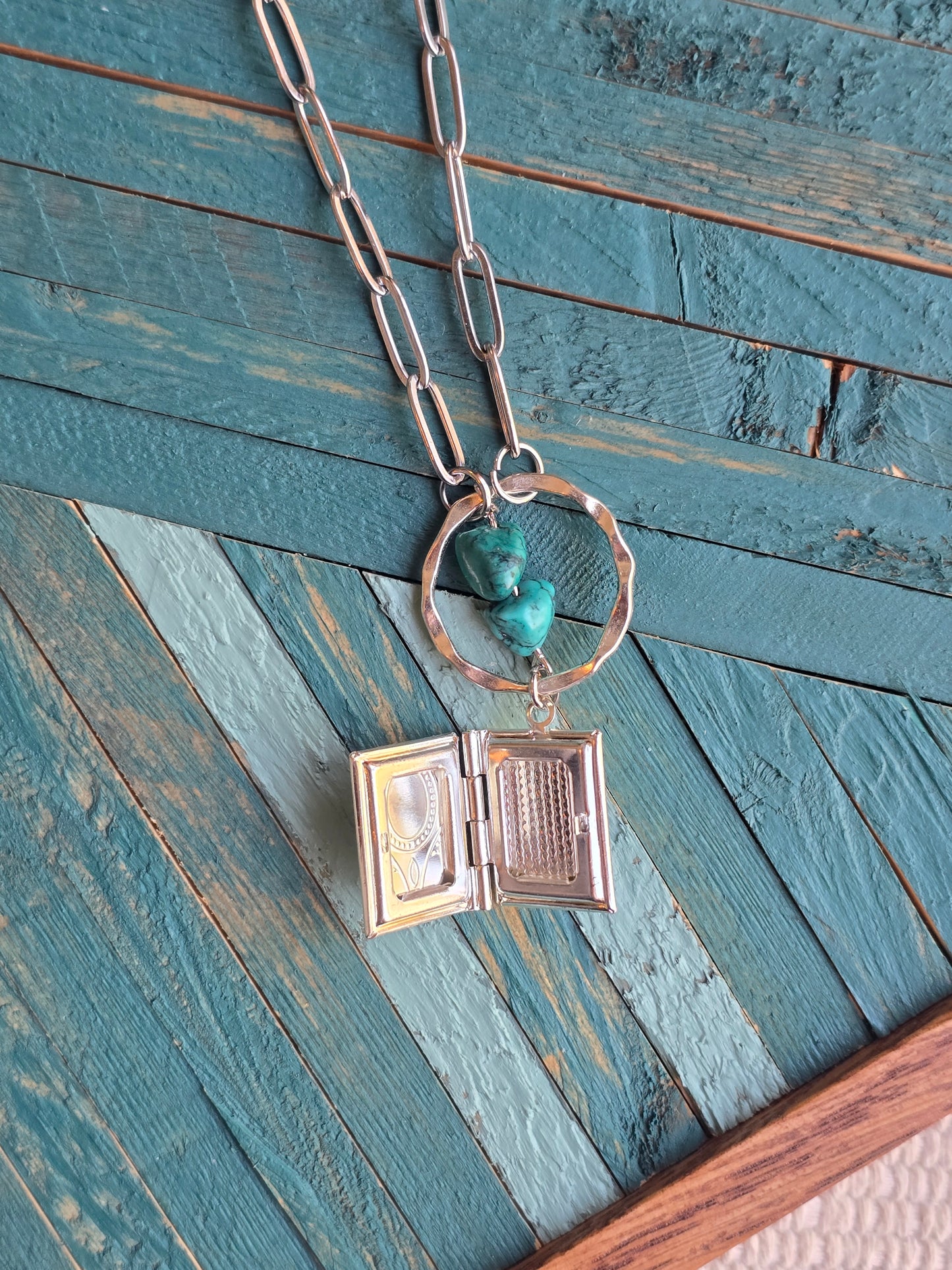 Keepsake Turquoise Necklace
