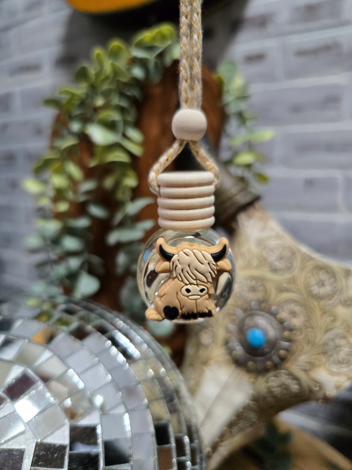 Tan Highland Cow Hanging Diffuser
