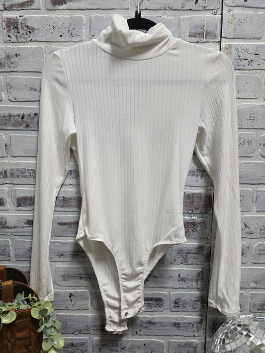 Aubrey Turtleneck Bodysuit [white]