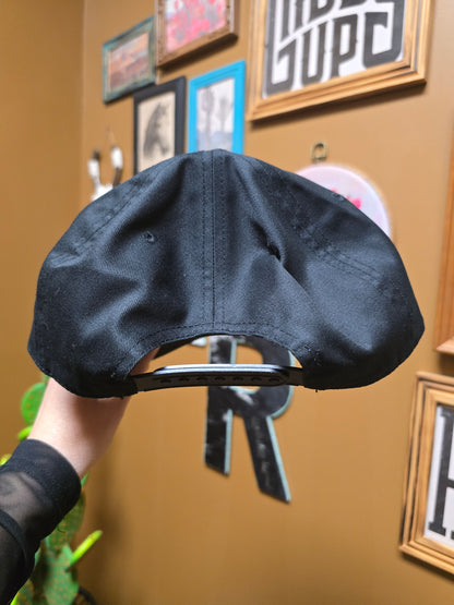 MOMMIN' Trucker Hat [black]