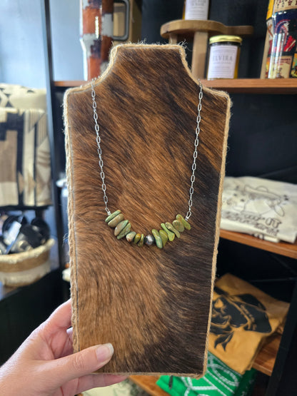 Chipped Turquoise Necklace [green]