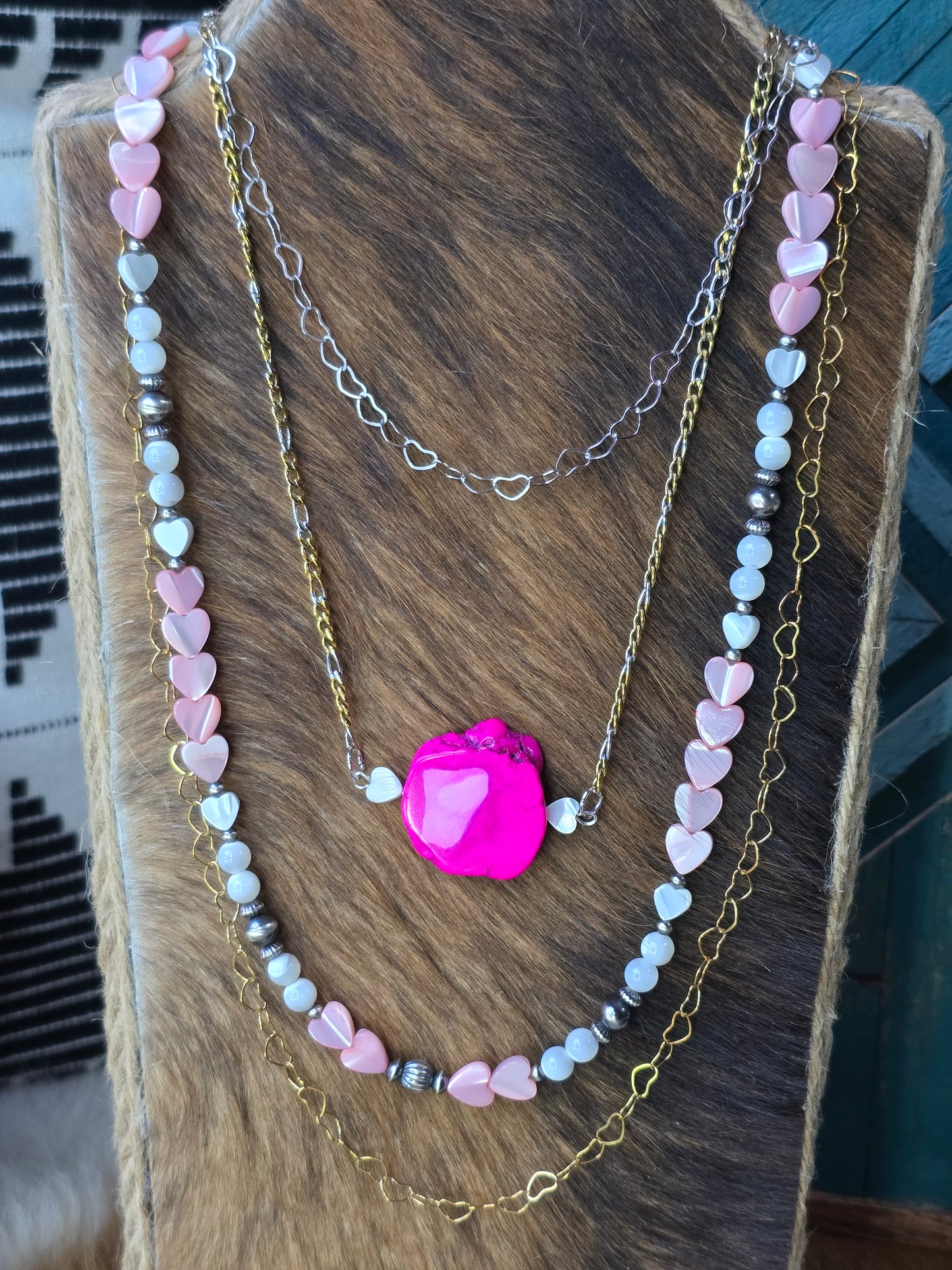 Heartbreaker Necklace [pink]