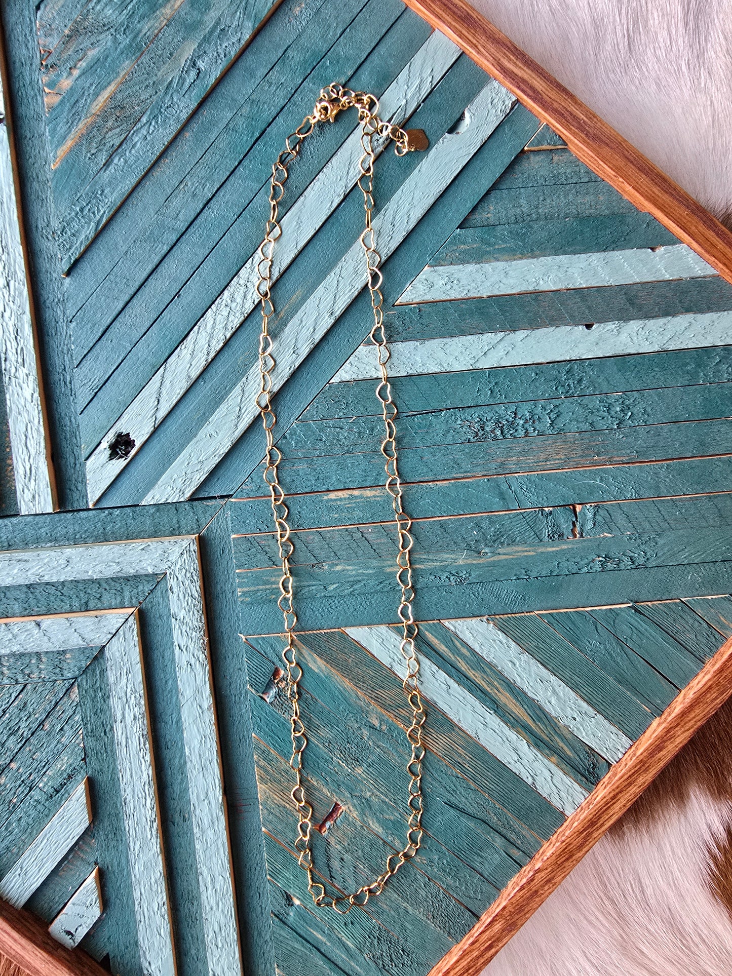 Linked in Love Necklace [gold]